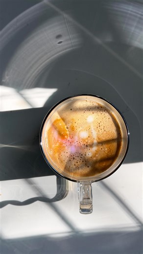 Sara Ahmed | Soft Living & Beauty on Instagram: "Making a latte at home feels like a tiny act of softness ✨☕️ Here’s my cozy French-press latte routine using instant coffee — creamy, dense microfoam and the perfect morning pick-me-up. It tastes just like a café latte but takes only a few minutes. I use a single-serve French press, whole milk, sugar, instant freeze-dried coffee, and boiling water. I warm the milk in the microwave, froth it with the French press (without creating big bubbles!), ma