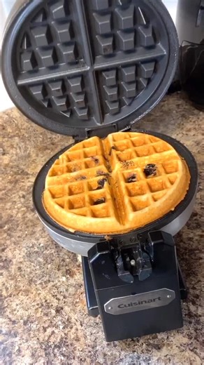 Delicious Blueberry Waffle Recipe for a Tasty Breakfast!