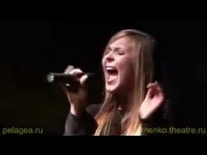 Pelageya (Пелагея) sings the "Diva Dance" from the Fifth Element
