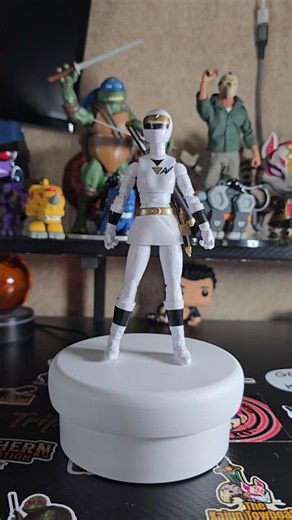 Power Rangers Lightning Collection Mighty Morphin White Alien Ranger Figure by Hasbro
