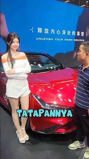 pria ini bikin pekerjaan model makin berat #shorts #funny