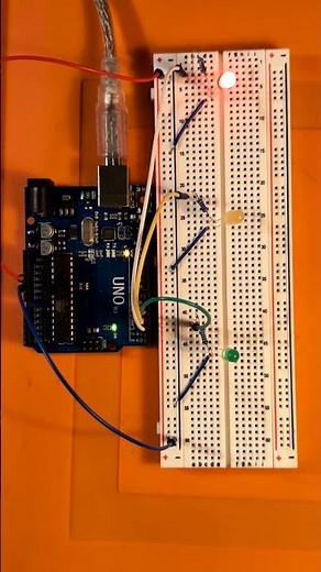 💡 Arduino Traffic Light in Action 🚦 #shorts #arduino #electronics