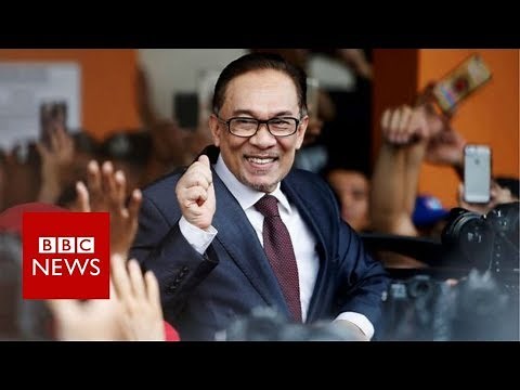 Malaysia's Anwar Ibrahim freed from jail after Mahathir election win - BBC News