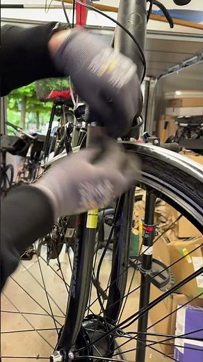 Verrostete Fahrrad Federgabel revidieren und wieder gangbar machen und endrosten ￼