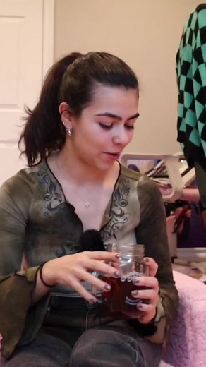 Learning How to Write in Farsi | Abdullah Mahak Video