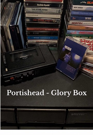 Artist: Portishead Album: Dummy Song: Glory Box Release: 1994 Label: Go! Disc Limited Format: Cassette #portishead #glorybox #dummy #kasetpita #cassette