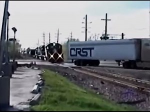 Freight Train Collides with 18 Wheeler in Chicago, 2001 - Dramatic Railroad Crossing Crash