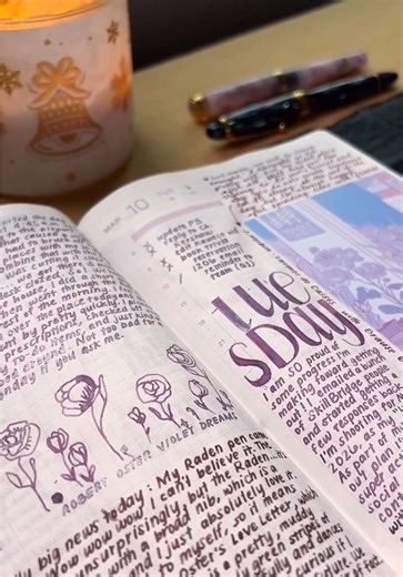 reminder that your creative freedom is more important than perfection 🙂‍↕️✨ • Custom journal cover by @𝓛𝓾𝓷𝓪𝓻 𝓘𝓷𝓴✮ • A5 Hobonichi Cousin planner from @JetPens | Stationery Shop • Purple Flower Admok M800 (top pen) • Purple Raden Pilot Custom 823 by Dao Huy Hoang (bottom pen) #fountainpens #hobonichicousin #journalingideas #stationerylover