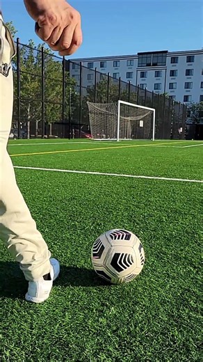 Trying some effects. #planetafutbol #skills #edit #soccerpractice #shorts