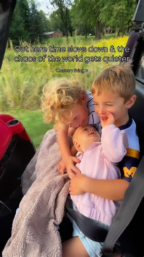 1.5K views · 309 reactions | Out here time slows down & the chaos of the world gets quieter. Nights like this are the reset we didn’t know we needed…dirt roads, wide skies, and little voices reminding me what really matters. #motherhood #momlife #motherhoodunplugged #parenting | Deanna Falzone | Facebook