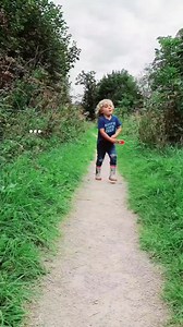 ⭐ TOP TIP ⭐ 🚣‍♀️ Kayaking as a family You don't have to wait around for your kids to get older before you can enjoy family days like this. Whether you are a big family with only one kayak or have a baby in tow, this is what to do: 🚣‍♀️ Find a canal with a good footpath 🚣‍♀️ One of you takes a turn in the kayak with one of the kids 🚣‍♀️ Whilst the other follows the canal path with the other kid (or kids) 🚣‍♀️ Paddle/walk until you find a nice spot for lunch 🚣‍♀️ Swap and let the others have