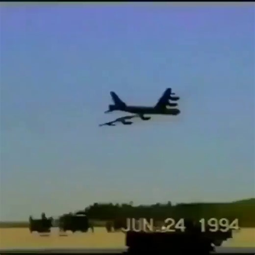 Footage of the 1994 B-52 crash that claimed the lives of all 4 on board