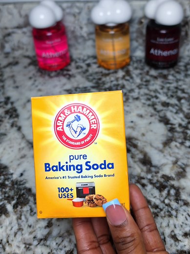 Baking Soda and Coconut Oil for Dark Spots: Fast DIY Remedy