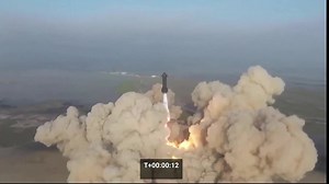 SpaceX Starship explodes after launch