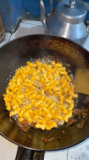 Kurkure Puffcorn cheese Maggie recipe🌽 #foodie #food #maggie #maggierecipe #viralfood #viralvideo