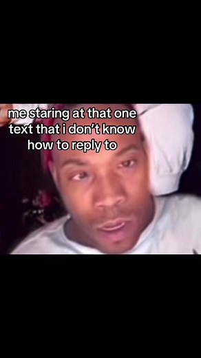 How to Reply When You Stare at a Text and Don't Know What to Say