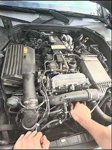 Changing oil filter on a Mercedes c300 #turohost #mercedes