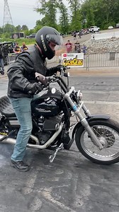 336K views · 4.6K reactions | It's a race for $4,000 as these two Harley-Davidson racers face off in this ET final | CycleDrag | Facebook