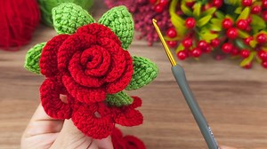 215K views · 6.7K reactions | Wow..‼️ Super Easy Crochet Flowers making For Beginners *Online Tutorial * #crocheting | Desing Crochet | Facebook