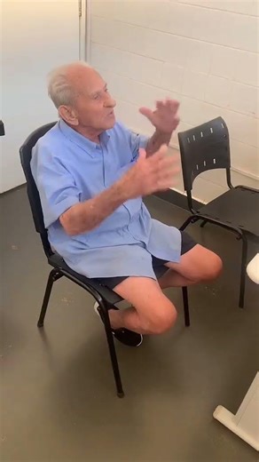 Quando uma pessoa chega nessa idade o que ela acha mais importante e quando alguém ouve as histórias