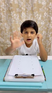 Bilateral coordination activity for activating both sides of the brain 🧠✅ Drawing simultaneously with both hands is called bilateral drawing, which ➡️ engages both hemispheres of the brain, ➡️ improves coordination, and ➡️ is a great exercise for boosting creativity. Benefits of bilateral drawing⤵️ ⛓️Brain stimulation: It stimulates both the logical (left) and creative (right) sides of the brain at the same time. 🙌🏻 Improved coordination: It helps coordinate your eyes and hands, which can lea