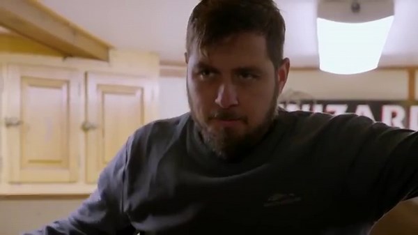 Jake Anderson In PANIC After Drifting At Sea With No Radio Contact! | SEASON 21 | Deadliest Catch