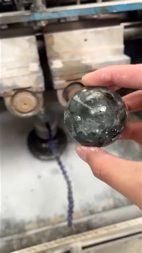 The Ultimate Labradorite Polishing Process 🔮 | From Rough to Shine #labradorite