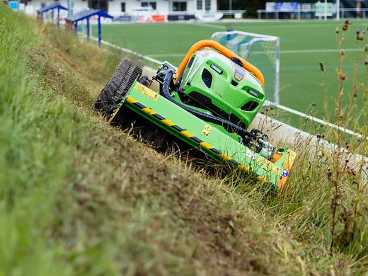 MDB LV300 PRO – Multifunktionaler Geräteträger mit 25 PS Motor