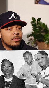 😮🎤During the show, Bow Wow spontaneously jumped on stage and rapped... Impressed by his talent, Snoop Dogg invited him backstage, which led to Bow Wow’s eventual move to Los Angeles (without his mother). Part 4 | The Art Of Dialogue