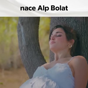 568K views · 10K reactions | Eda ha dado a luz en la montaña  #LlamasAMiPuerta #SeriesTurcas #SerialeEspañoles | Llamas A Mi Puerta - Sen Çal Kapımı | Facebook