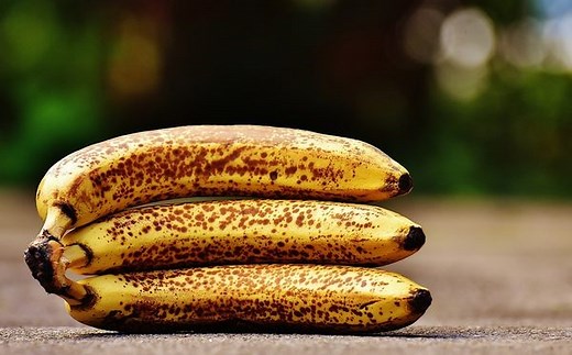 Smoking Banana Peels Is the Greatest Drug Hoax of All Time