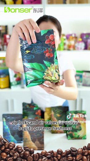 Revolutionize Your Brand with Digital Printed Packaging Bags - No Minimums, High Quality!🌟 Introducing the Future of Packaging: Digital Printed Bags! In today's dynamic market, packaging is not just a container, but a cornerstone of brand identity. Our digital printed packaging bags offer a unique blend of technology and creativity. ✨ Key Features: No Printing Molds Needed: Say goodbye to cylinder costs. 🎨 Up to 10-Color Printing: Vibrant designs that captivate. 🖨️ HP Printers for Color Consi