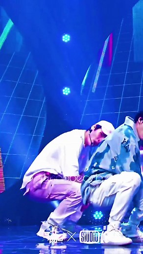 Jeongin Domino Dance Performance Compilation