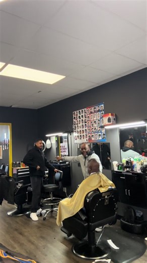 STANSTILLSTANDING (@stanstillstandingonbus)’s videos with original sound - STANSTILLSTANDING