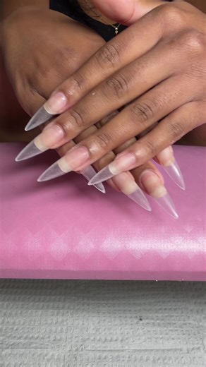 A little something light to start the new year 💅 #nailtech #nailinspo #nailtok #nailart #nailtransition