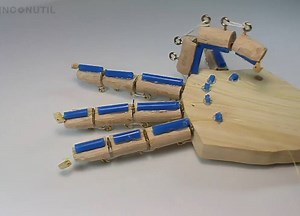 460K views · 4.9K reactions | Robotic hand or home mechanics By: Rincon Util | MetDaan DIY | Facebook