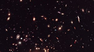 Pan Across CLASH MACS 1206 - NASA Science