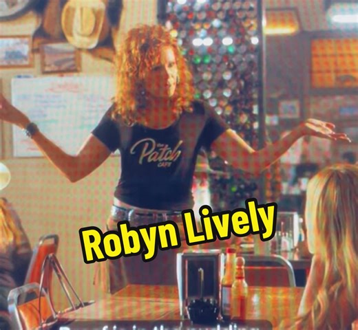 Robyn Lively was in Teen Witch 1989- ffw to 2025 and she’s everyone’s favorite waitress at The Patch🥰 #robynlively #teenwitch #landman #thepatch #80snostalgia vc: Landman s1e4 The Sting of Second Chances @Paramount @Landman @Tito's Handmade Vodka “shrimp cocktail’s pretty keto” 😋🍹🦐