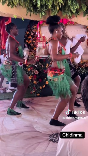 Chidinma's Stunning Dance Performance at Weddings