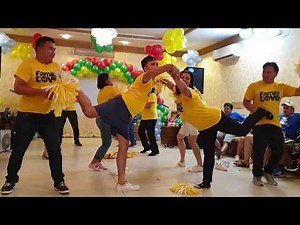 YELLOW TEAM CHEERING PRESENTATION