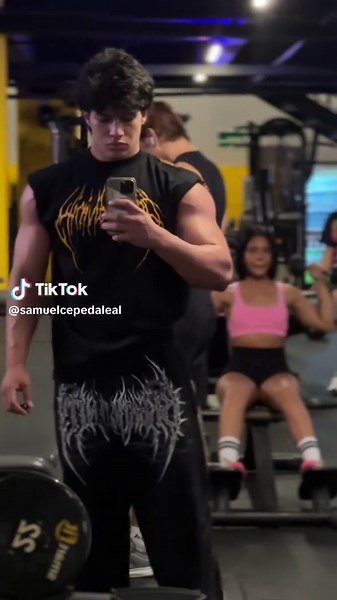 Tu gymcrush @Breathedivinity code DRAGO