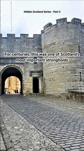 Why Is This Man Standing Outside One Of Scotland's Most Important Castles? 👑🏰 | Stirling Castle