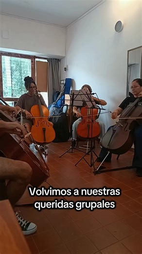 Volvieron los sábados de grupales! Long long ago en nuestra entrada en calor Clases de violonchelo 🎻 Presencial en Zona Sur (GBA) u Online por Google Meet a todo el mundo 💻📱 Pará todas las edades y niveles . . . . . . . #clases #cello #cellist #tips #violonchelo