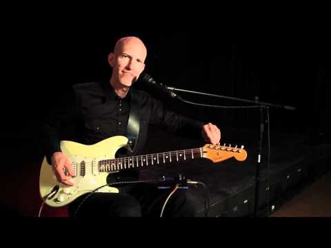 VoiceTone H1 - Intelligent Vocal Harmony stompbox