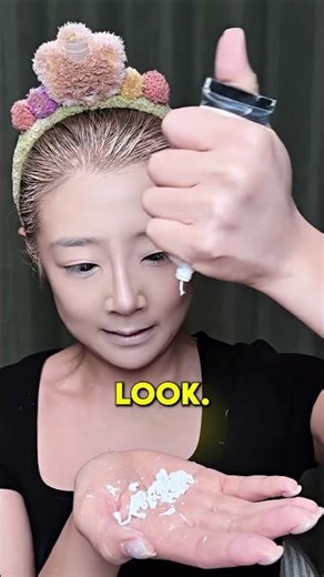 Her Crazy Makeup Trick to Transform Completely 😍