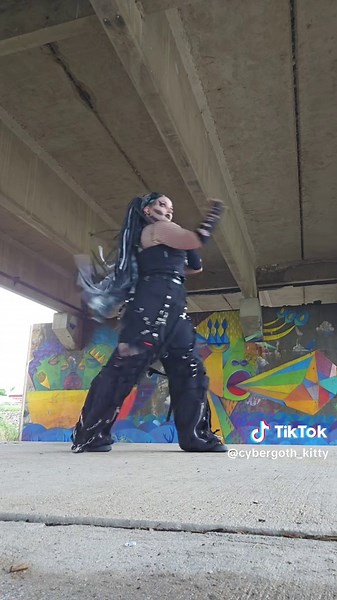 Industrial Dance Trends on TikTok: A Humorous Take