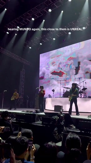 seven WHOLE years in the making. hindi na maliligaw, @IV OF SPADES ♠️ #ivos #concert #ivofspades #day2 #mundo