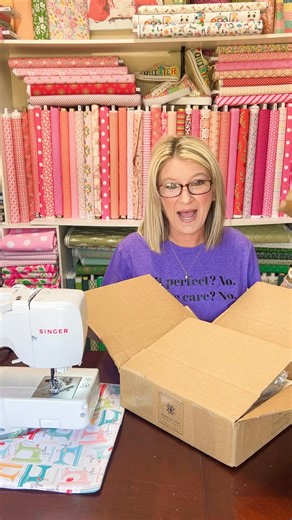 Missouri Star Tote Bag Competition | Tami Jones • Hometown Quilt Company, LLC