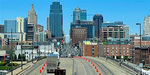 Window washer rescued 23 stories up Kansas City high-rise