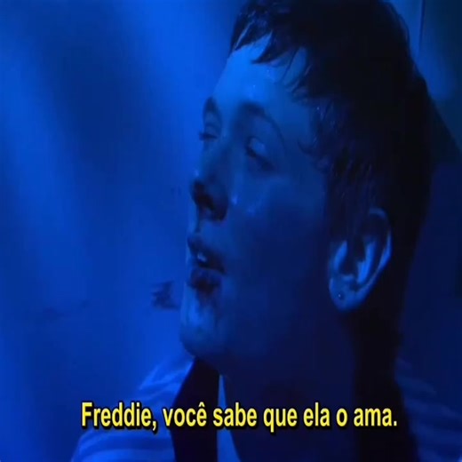 James Cook: Amor y Sufrimiento en Skins Edit